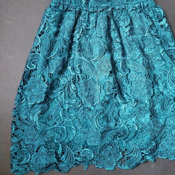 Adrianna Papell Green Lace Cocktail Dress - Picture 4 of 10